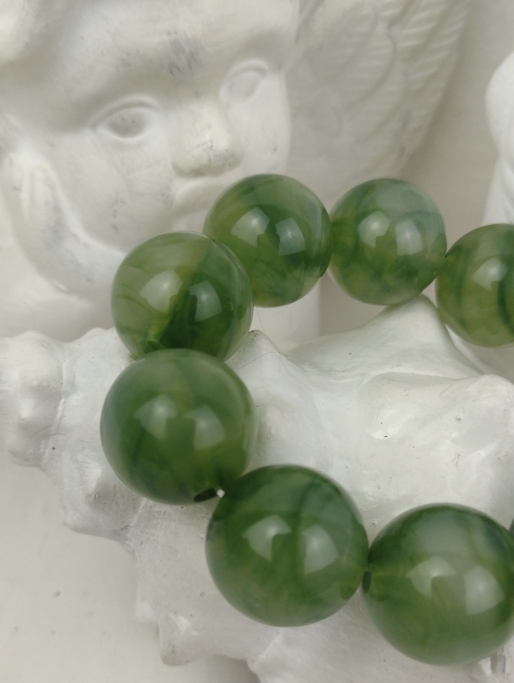 Chunky Jade Green Marbled Bead Stretch Bracelet - Picture 3 of 7